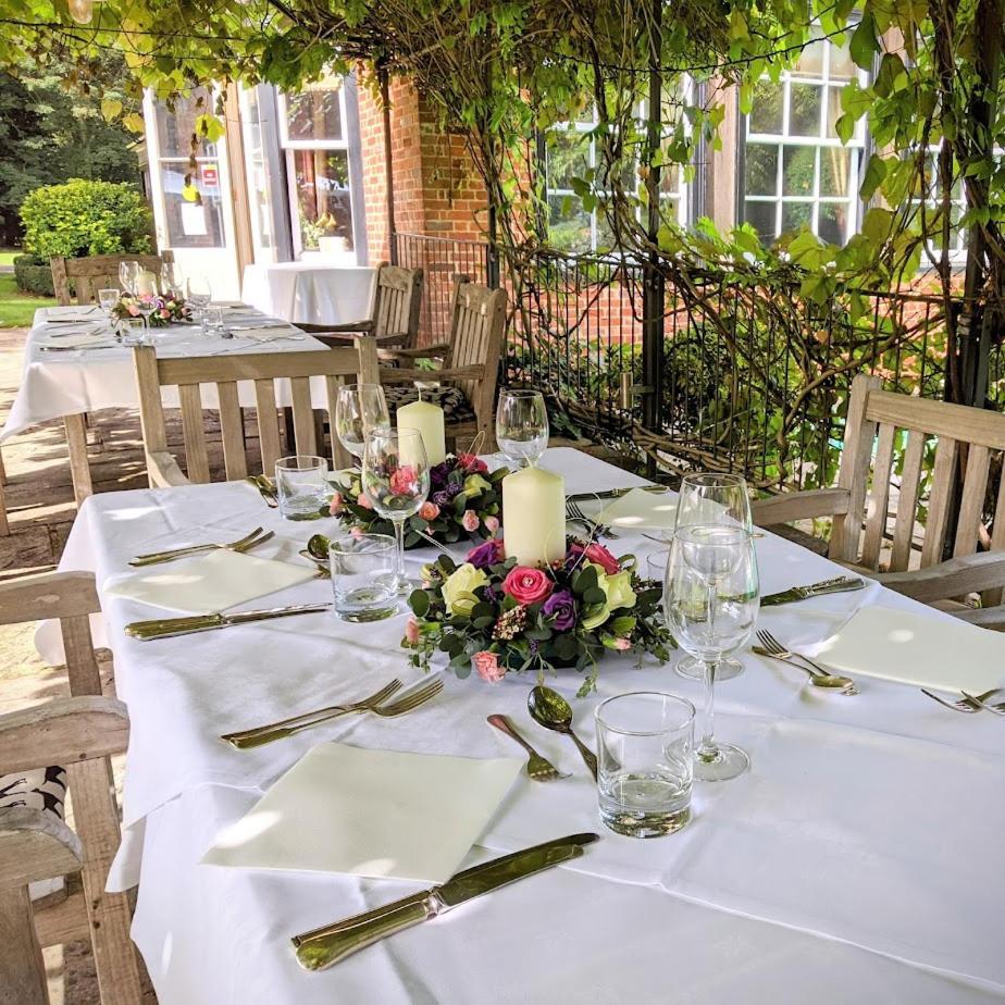 Ravenwood Hall Hotel Bury St. Edmunds ภายนอก รูปภาพ
